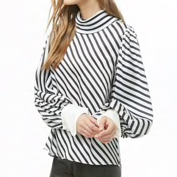 A statement piece - Picture 3 of 3